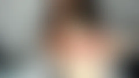 Hey, ich bin Lilith und ganz neu hier. Gefalle ich dir den??