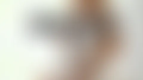 Verträumt am Fenster Ein sehr schönes und verträumtes Fotoshooting zeige ich euch heute an Weihnachten. Solche Bilder gefallen mir sehr sehr gut! weiße Dessous, leicht durchsichtig und eine ruhige At