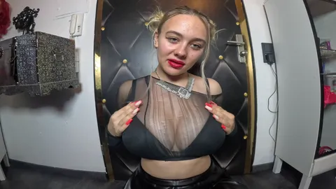 NYLONWARN! Heute bin ich deine Nylon-H**e