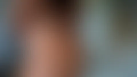 Gefällt es dir wie ich meinen A***h richtig sexy präsentiere, ihn schön für dich shake und draufhaue?🥵