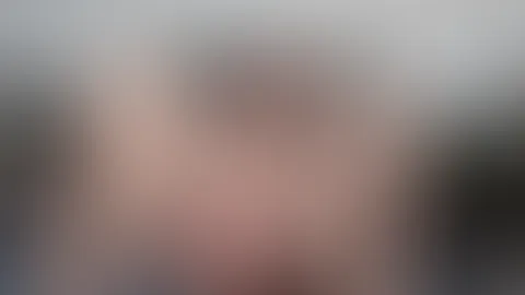 Na, wie sehr genieĂt du es gerade mit dabei zuzuschauen? đ„”