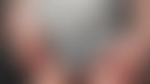 Ich veredele meinen Slip mit meinem heißen P***y Saft! Da hat mich einer von euch nach meinem Lolli Video auf die Idee gebracht das ganze auch einfach mal mit meinem Slip zu machen! Und ja mir gefällt