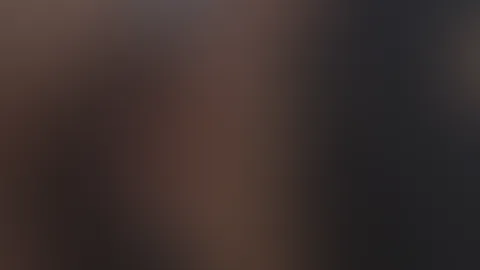 „Ausgesperrt gewesen, aber jetzt bin ich zurück... und vielleicht habt ihr mich ja vermisst. 🖤“