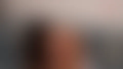 Deepthroat b****n mit viel Spucke