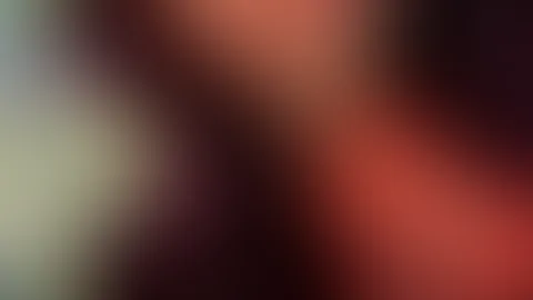 Ein Hauch von Versuchung. Ein Klick von mehr entfernt