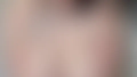 Spontaner Dildo-Ritt nach dem Duschen