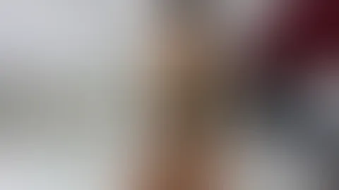 Cremst du meine Titten ein?