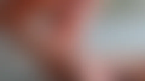 Magst du es auch von hinten? 😋 Schön in der Doggy-Stellung... 😈😋😈  Ich liebe es, auf allen Vieren zu sein, dir meinen Po entgegenzustrecken und einfach nur darauf zu warten, dass du mich fest an d