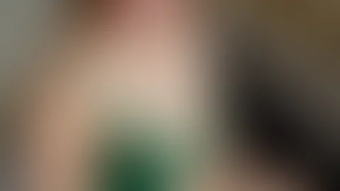 Ich habe es mir schon gemütlich gemacht in meinem neuen Dessous Set. Startest du mit mir ins Wochenende?🥰