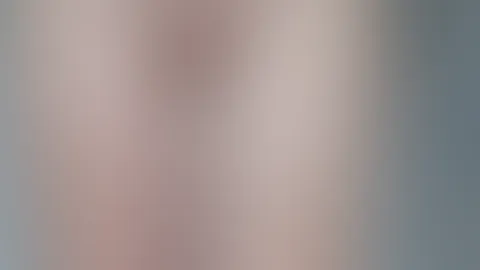 Einziger Rückzugsort die Dusche....da darf es auch gern unanständig werden🤫