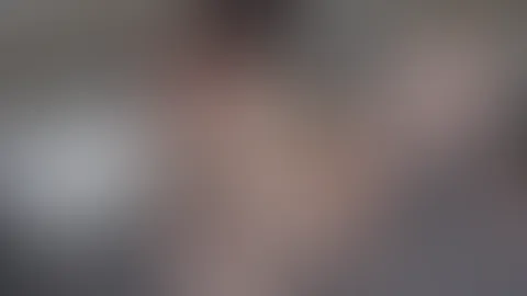 Der erste deepthroat Versuch! Spritz mir auf den Bauch!