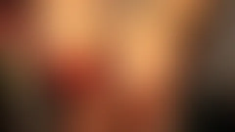 Nach dem Backmarathon nur noch in Reizwäsche. Der Ofen war heute nicht das Einzige, was richtig heiß gelaufen ist..Lust auf eine private Backstunde? 😏 Mehlstaub auf meiner Haut und pure Versuchung im