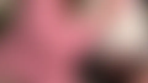 Zwei heisse, küssende 🔥 Girls, da darf man einfach nur zugucken und genießen.