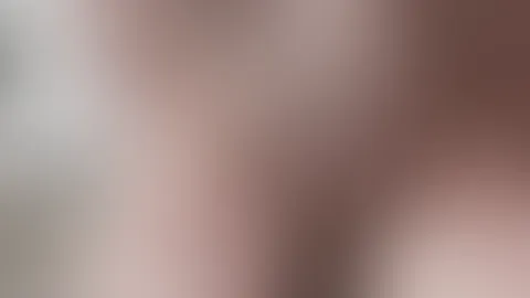Wie heute schon im Feed Beitrag angekündigt gibt's für euch hier im Abo das kleine Video und ein paar kleine Bilder zu der neuen Errungenschaft🙈🤭 also was sagt ihr zu der mieze mit den riesen Titten
