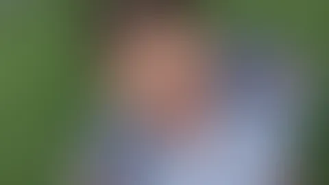 Mir wurde mal so schön in den Mund gespritzt und ich liebes mit S****a zu spielen.