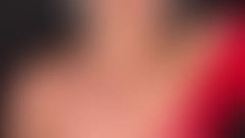 Darf ich deinen S*****z auch mal so verwöhnen und B****n?👅🍆🤤