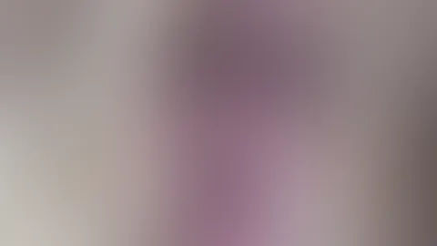 Ich habe für dich einen kleinen Shorty 😘 Meine P***y ist schon ganz heiß auf dich 💦🥵