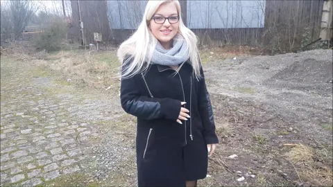 Fast beim P**sen in der Öffentlichkeit erwischt!