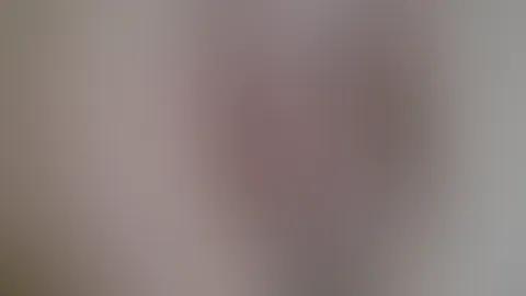 Frisch rasiert & geil auf Arbeit... 💗 P***y Play at Work! 💗 Wenn ich die Mittagspause effektiv nutze 🤗