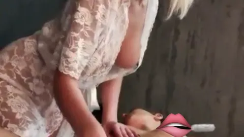 GIRL GIRL Öl Orgie