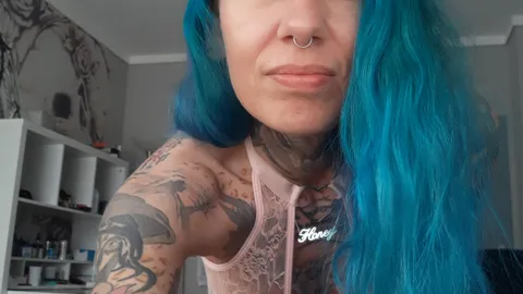 Neuer Dildo gleich ausprobiert