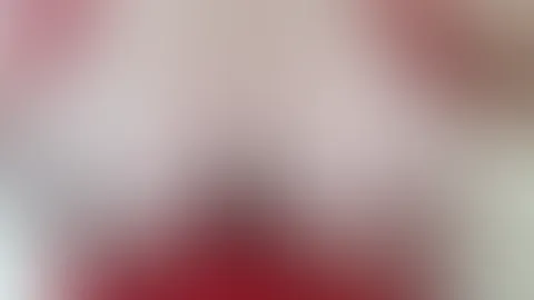 Die Kette umwickelt meine Nippel