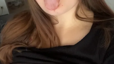 Geiles Boobs Video vorm Fensterđ€đ