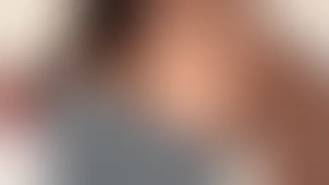 Zieh mich aus und lass dir meine Kurven nicht entgehen 🤓🖤
