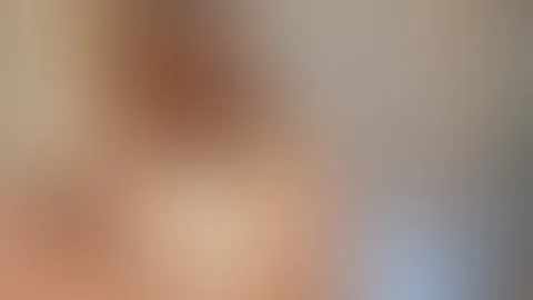 Große Brüste, frisch rasiert 😍 eine Kombi die scheinbar vielen sehr gut gefällt