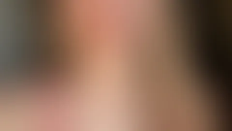 Montag… und ich starte die Woche mit einem Blick, der vielleicht mehr verrät als geplant. 😉Neue Woche, neue Chancen – und vielleicht auch Momente, die das Herz schneller schlagen lassen.Wer hat heute