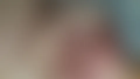 Guten Morgähhhhhhhn 😘🤤🥵 Meine Hand verdeckt genau das, was du sehen willst? 🤪 Dann hol' dir mein Abo und sichere dir die heißesten Bilder von mir 😘🥰 #sexy #naturalboobs #bigboobs #curvy #tits #