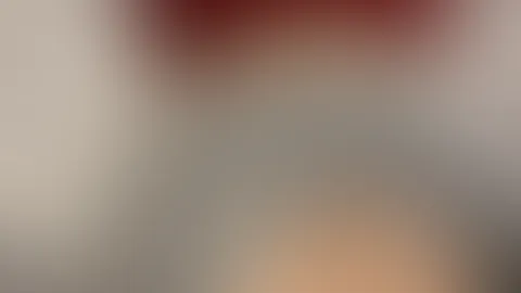Na wer möchte mal reingreifen und meine geilen boobies rausholen đ„”