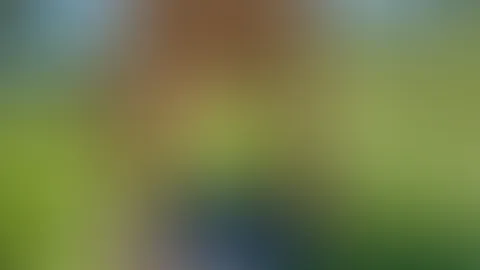 Ich liebe die Natur. Also gibt es heute eine Sporteinheit komplett nackt in der WieseâŠđđ„
