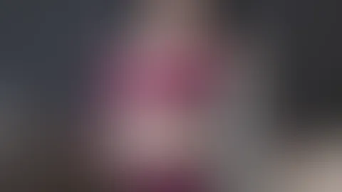 Hier ist der Clip, in dem ich meinen BH ganz zurückziehe und dir meine Brüste vollständig zeige. Wie findest du diese Enthüllung? 😈💋