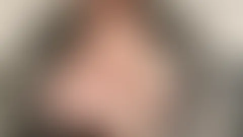 Ich habe die Gunst des Moments im Wellness genutzt, um dir diesen sündhaft heißen Anblick zu schenken … meinst du, jemand hat mich dabei erwischt?