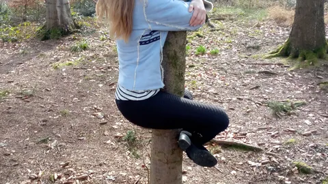Striptease im Wald