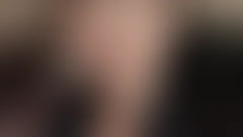 Guten Morgen, meine Sonnenscheine! ☀️ Donnerstag ist mein Lieblingstag für kleine Schandtaten 😈 Bin mit guter Laune aufgewacht und fantasiere schon… Und bei dir? Bereit, ein bisschen mit mir zu schäk