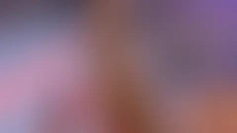 😈