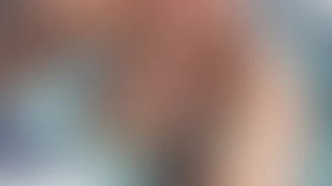 Wenn das Leben dir heiße Tage gibt, hüpf in den Pool! ☀️🏊♀️