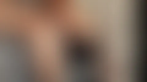 Guten Morgen ☕ Kaffee? Vielleicht später. Ich hab gerade andere Gedanken 😏😈