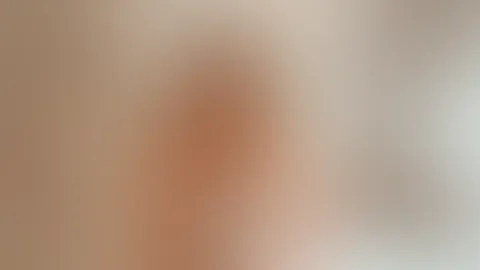 Dicker Dildof**k mit anschließendem C*****t ins Gesicht und auf die Brille
