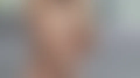 Sonntagmorgen … ganz langsam, ganz weich 😈☕ Kein Stress, keine Eile – nur ein bisschen Haut und viel Gefühl 🔥 Komm näher … so fühlt sich Sonntag richtig an 💋