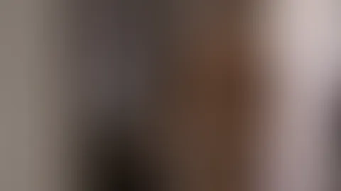 Abgep**st und abgefüllt – Duschen „Deluxe“ Ein geiler Natursekt Clip für Liebhaber. Heute fülle ich für dich eine große Flasche ab um später damit eine eigene NS Dusche zu genießen. Aber damit nicht