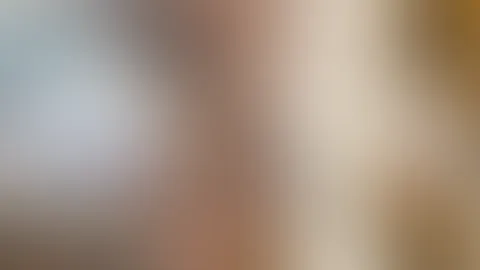 Ganz Körper vorm Spiegel