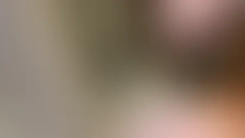 Möchtest du unter den Rock schauen dann schreib mir doch mein geiler