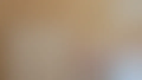 Glaubst du, ich trage ein Höschen?