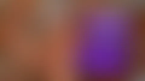 NEUES VIDEO IST ONLINE👅💦 Ich liebe, sexy geile Milfs😍 Besonders, wenn sie so gierig und geil auf S*x sind, wie Felisie. Ihre geilen Löcher machen verrückt 🥵 Was für ein gieriges Luder sie, versc