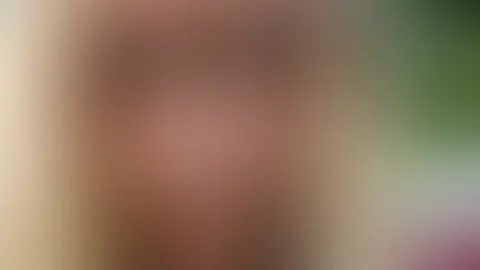 ❄️ Draußen wird’s kühler, aber bei mir wird’s 💦 & 🔥. Der Sommer endet, meine Lust nicht 😈🍑. Komm in meine Cam und lass dich richtig aufheizen 🔥🔥.