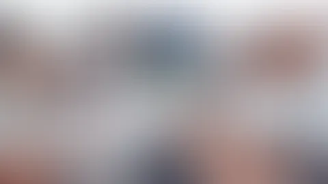 Gleich für Euch verfügbar ,, Im fremden Bett - Überraschungseffekt und zwei S******e in meinem engen F***enloch