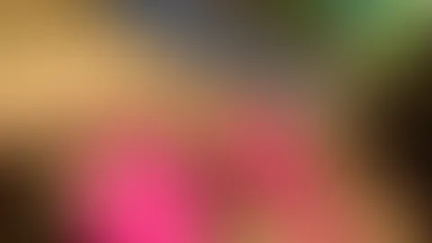 Heilig Abend Schicht bis 14 Uhr. Zwischen Büroarbeit und kassieren will ich nass werden. Lass uns noch Spaß haben in der Chaos Einkaufswelt. 🤤💦🔥